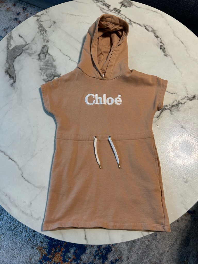 Chlo Kids Hooded Dress Size 5 In Tan With White Logo